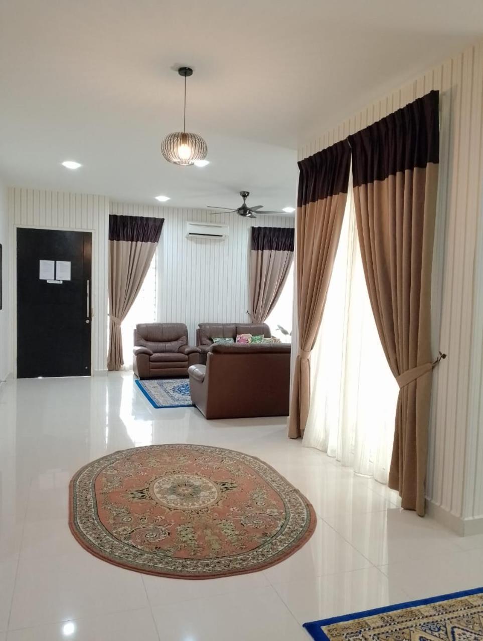 Juniper Homestay Putrajaya Presint 11 エクステリア 写真